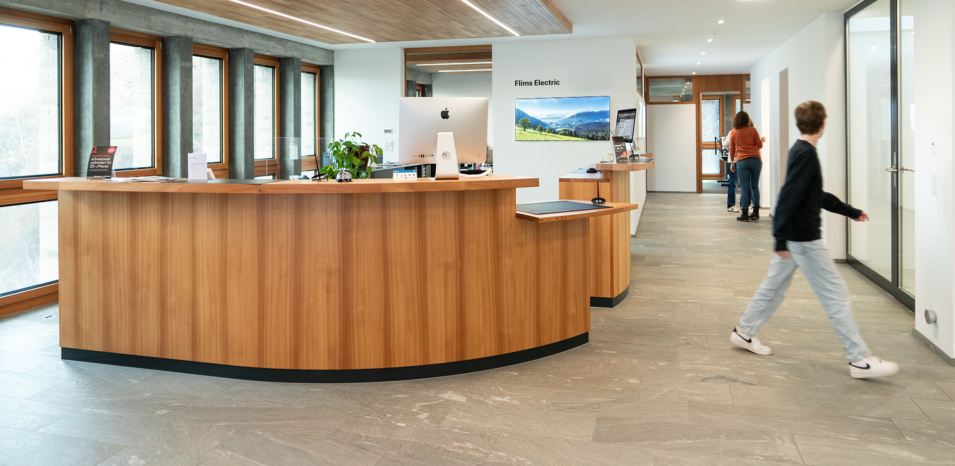 Empfangstresen für Kundinnen, Flimselectric - Atelier Leuthold, Visuelle Kommunikation, Grafik Design, Zürich